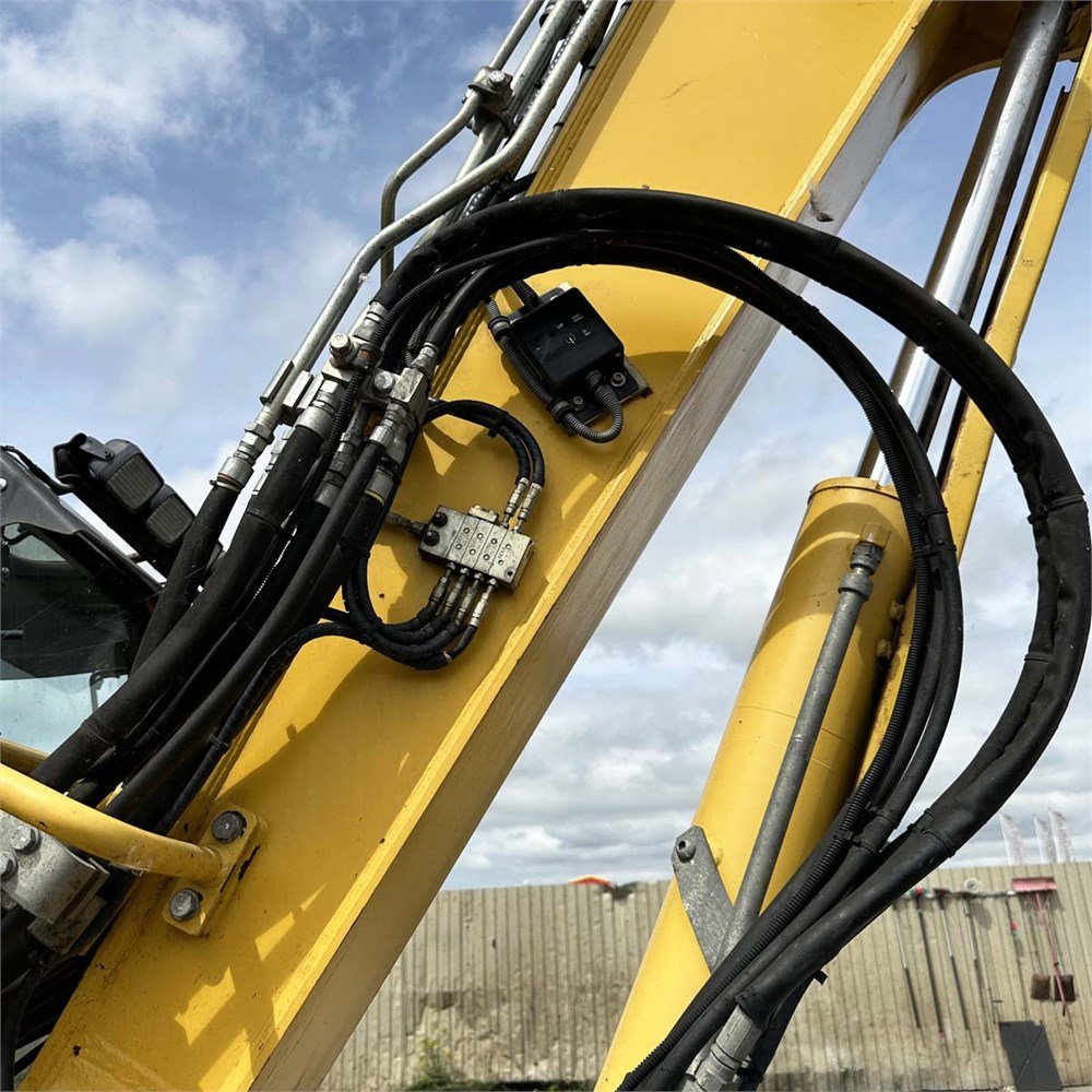 komatsu pc88mr 8 8t8 5 250 h 2014