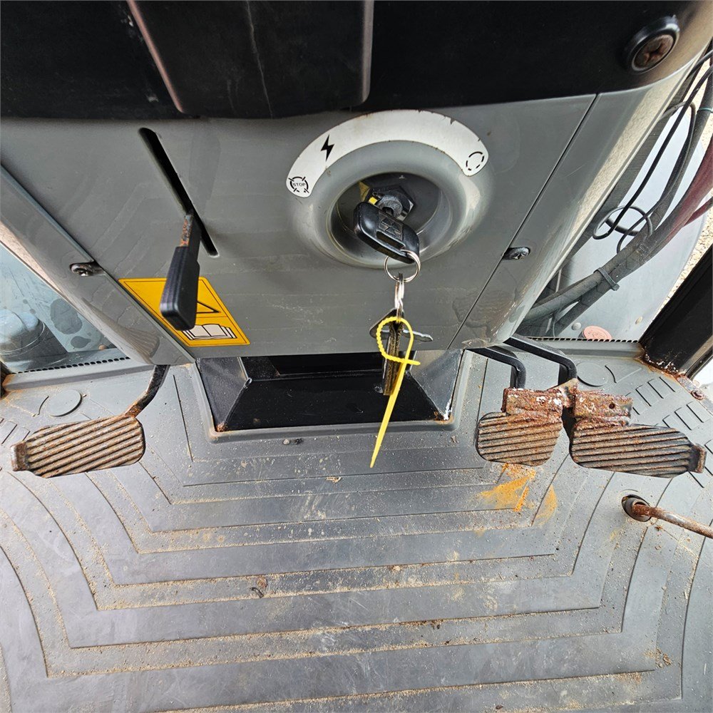 massey ferguson 3625 – 69 ch – 2013 – 3 448 h