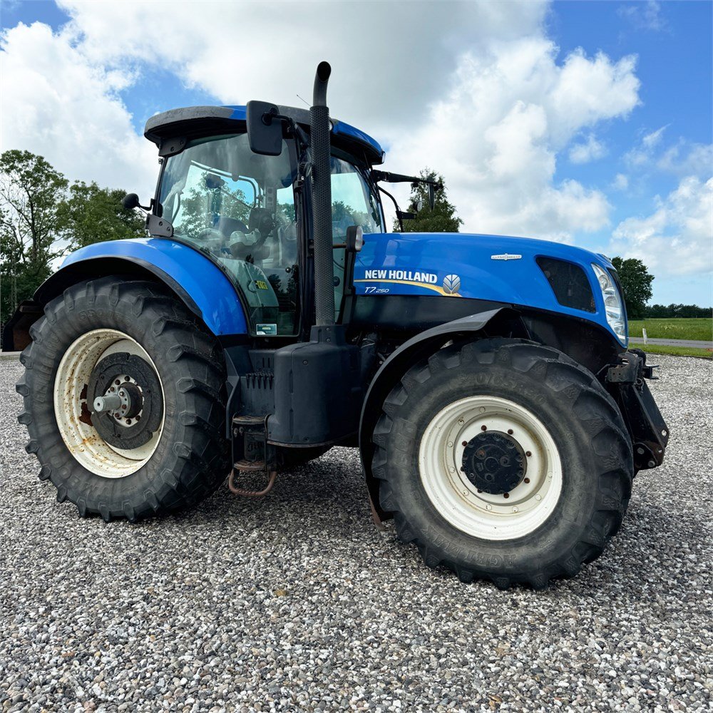 new holland t 7.250 auto command – 200 ch – 2012 – 7 775 h