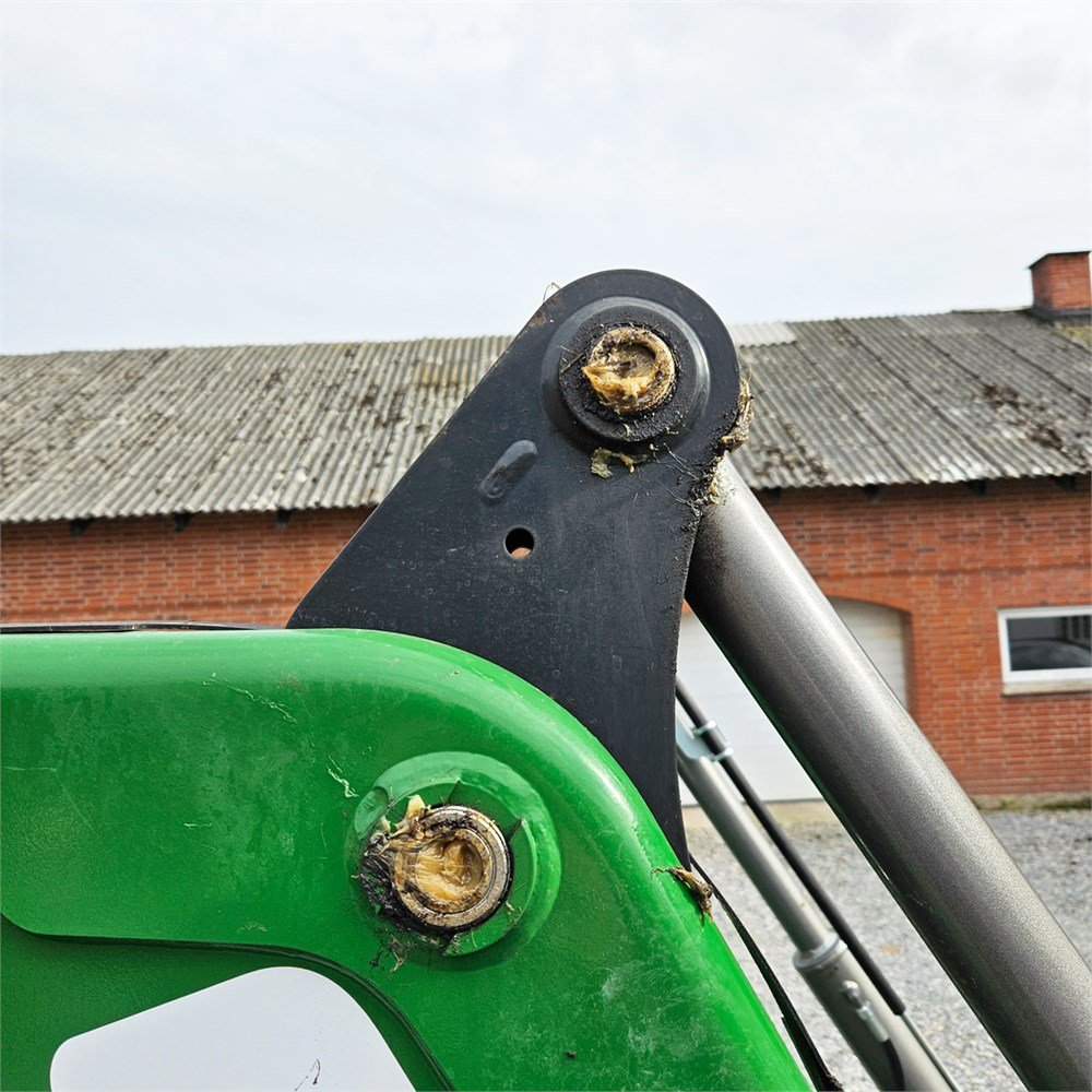 john deere 6155m – 155 ch – 2018 – 2 975 h + chargeur frontal stoltz profil fz 43