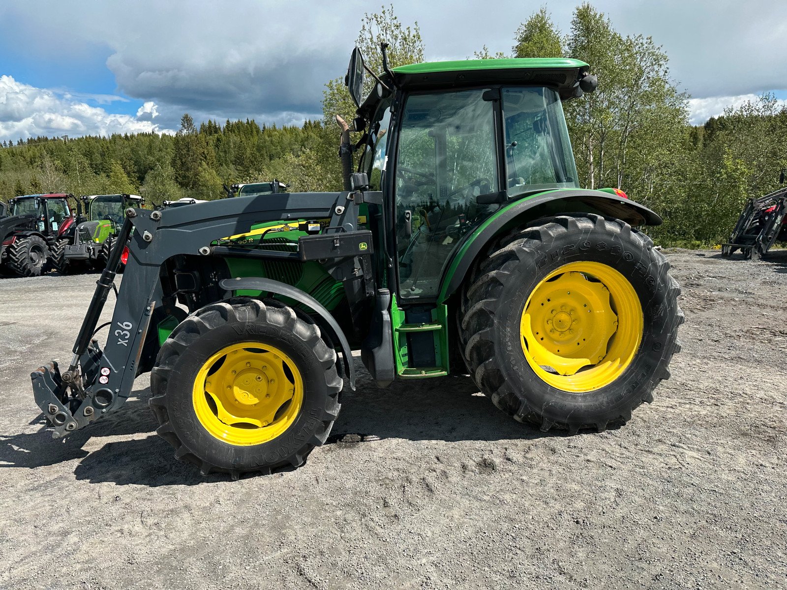 john deere 5090r – 98 ch – 3 985 h – 2009