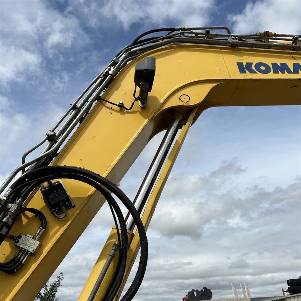 komatsu pc88mr 8 8t8 5 250 h 2014