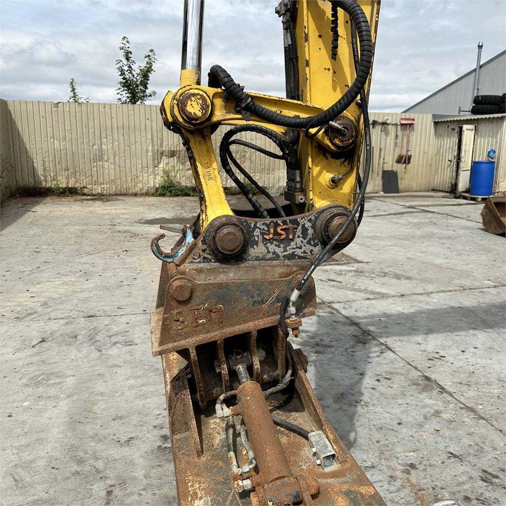 komatsu pc88mr 8 8t8 5 250 h 2014