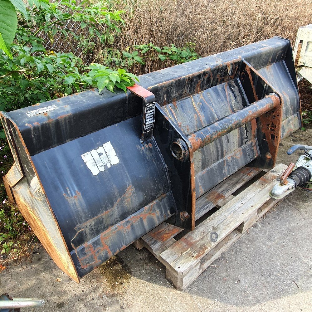 manitou mt 1740 slt ultra – 17 m – 5 167 h – 2006