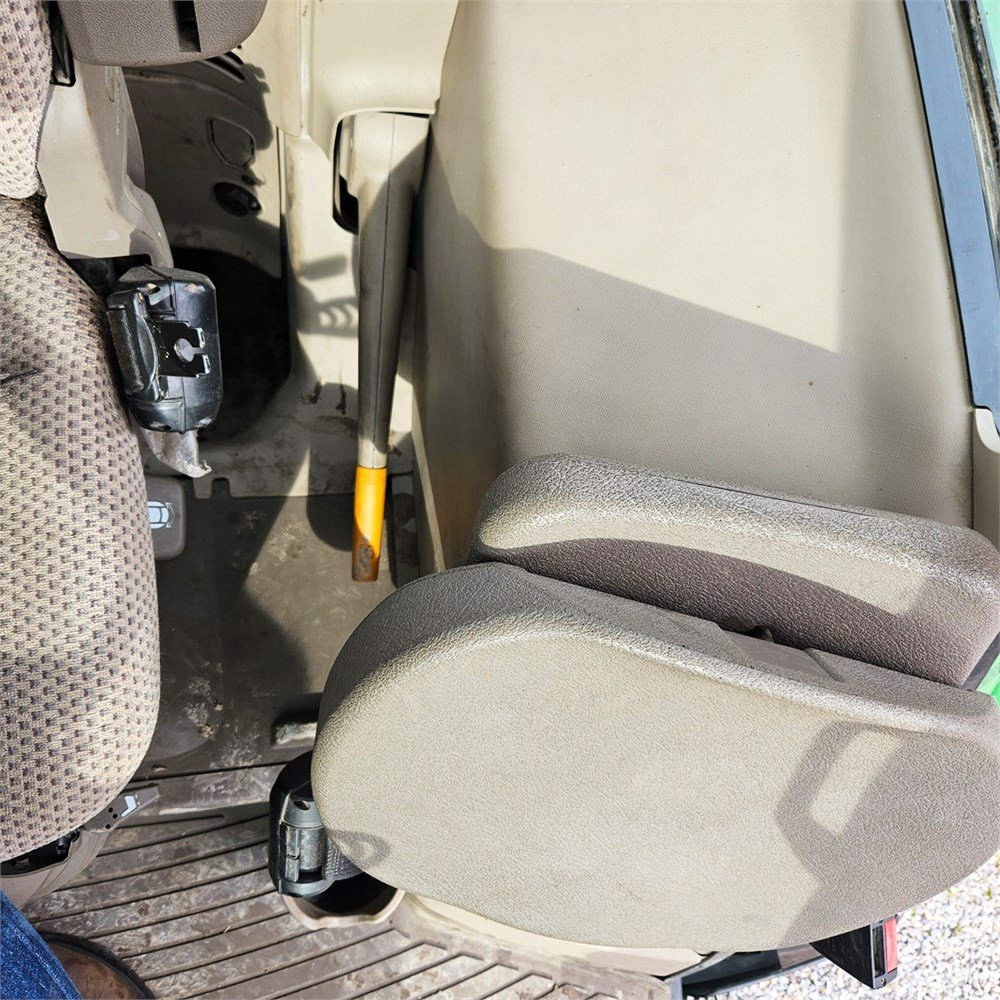 john deere 6155m – 155 ch – 2018 – 2 975 h + chargeur frontal stoltz profil fz 43