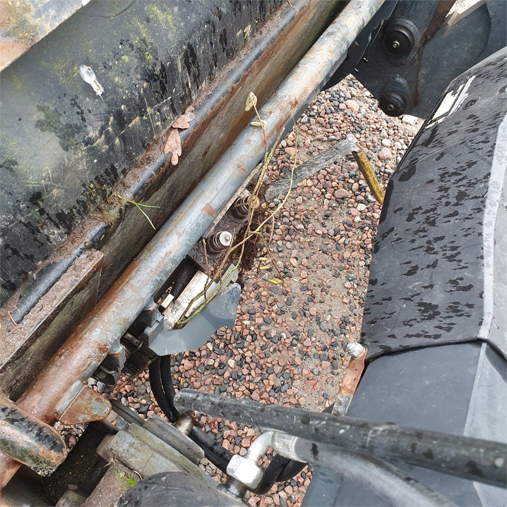 deutz fahr agrotron ttv 1145 – 140 ch – 2003 – 8 250 h