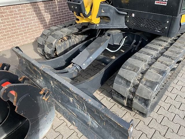 yanmar sv100 2pb – 10t3 – 2 400 h – 2019