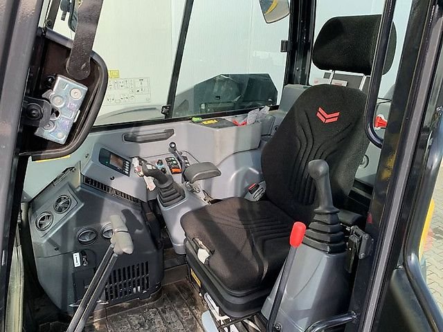 yanmar sv100 2pb – 10t3 – 2 400 h – 2019