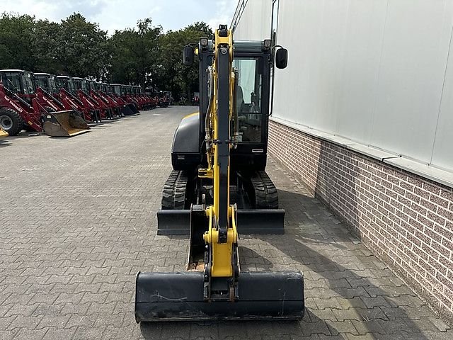 yanmar sv26 – 2t7 – 1 512 h – 2017