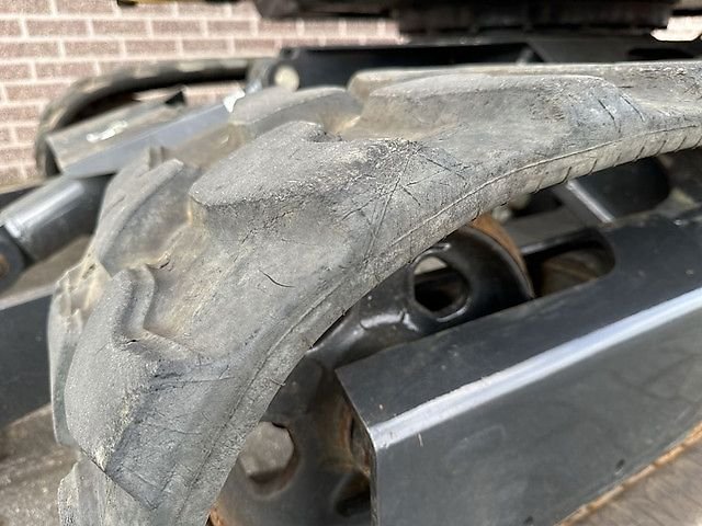 yanmar sv26 – 2t7 – 1 512 h – 2017