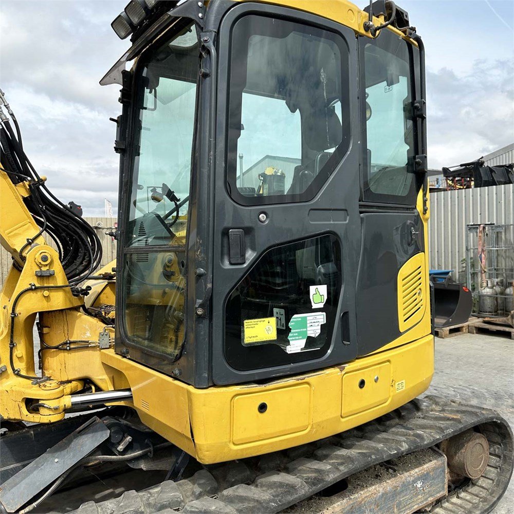 komatsu pc88mr 8 8t8 5 250 h 2014