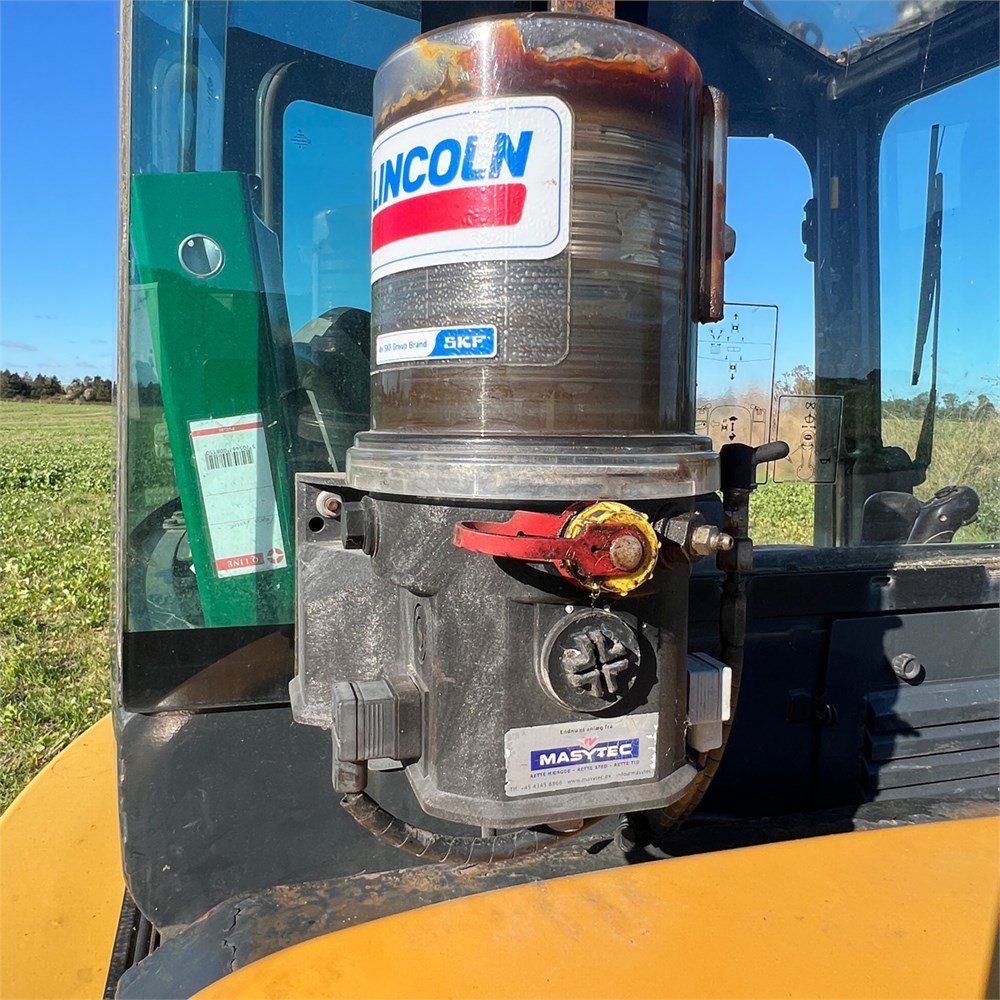 komatsu pc55mr 3 – 5t3 – 4 625 h – 2012