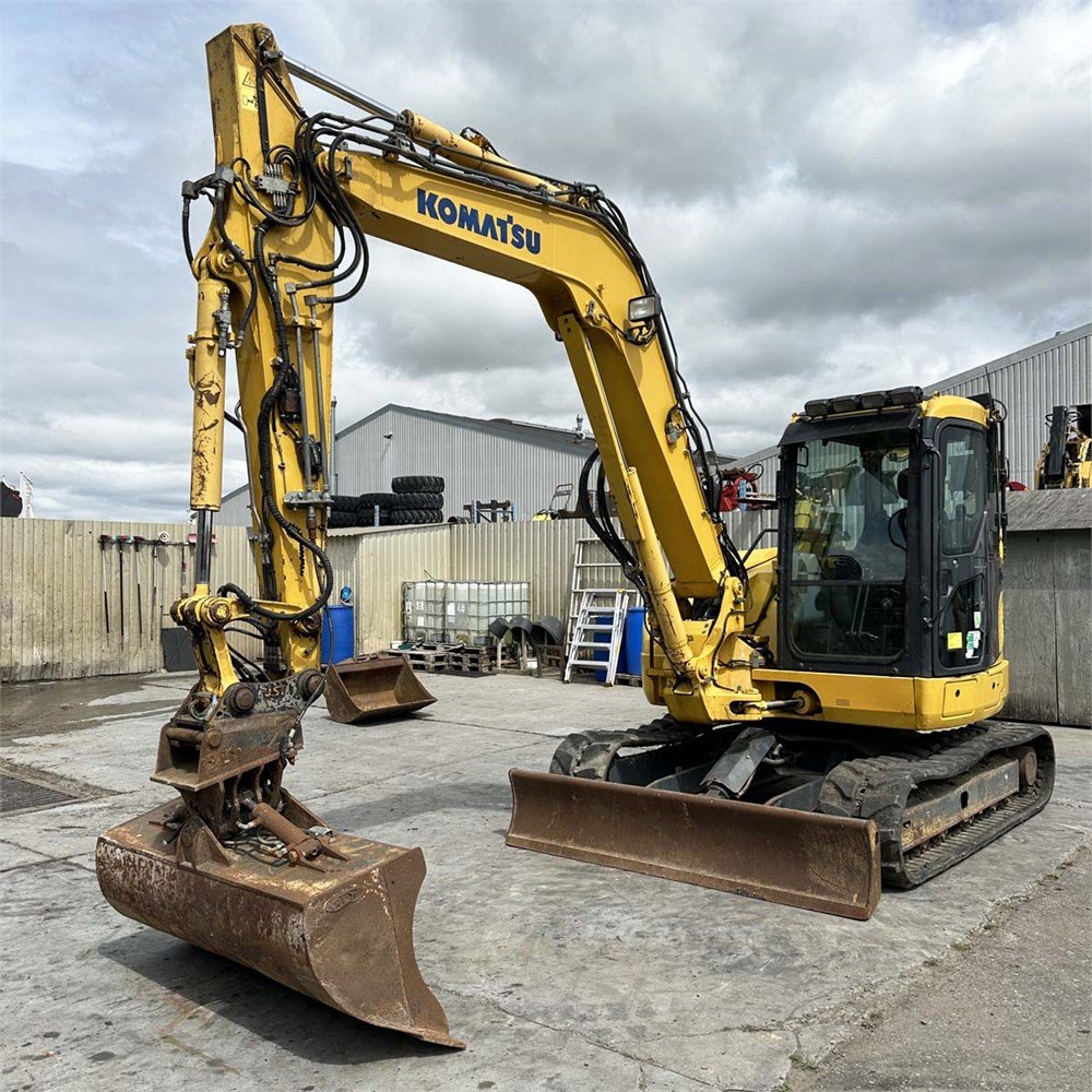 komatsu pc88mr 8 8t8 5 250 h 2014