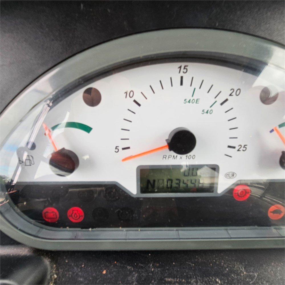 massey ferguson 3625 – 69 ch – 2013 – 3 448 h