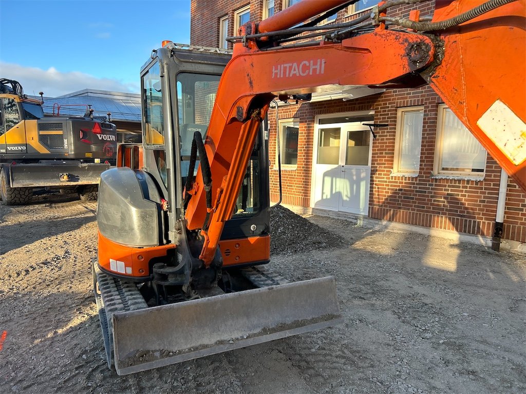 hitachi zx30u 2 – 3t2 – 2 778 h – 2009