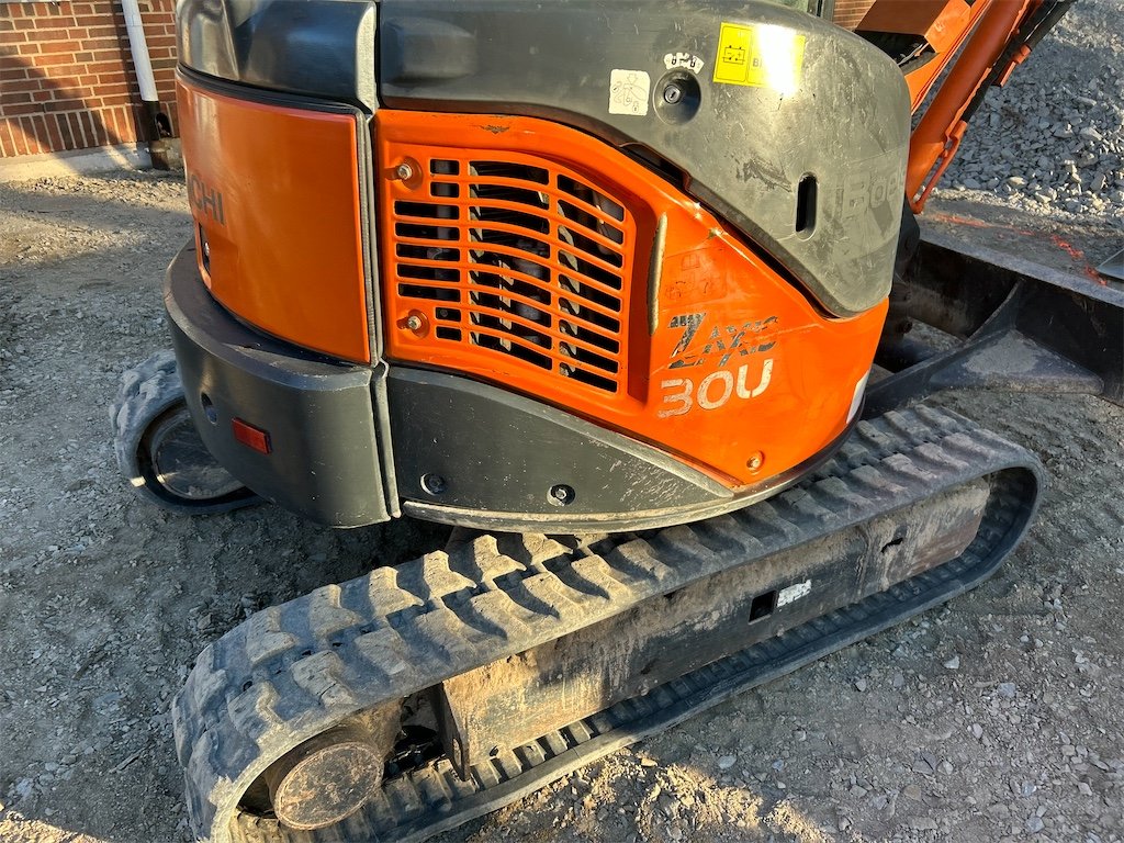 hitachi zx30u 2 – 3t2 – 2 778 h – 2009