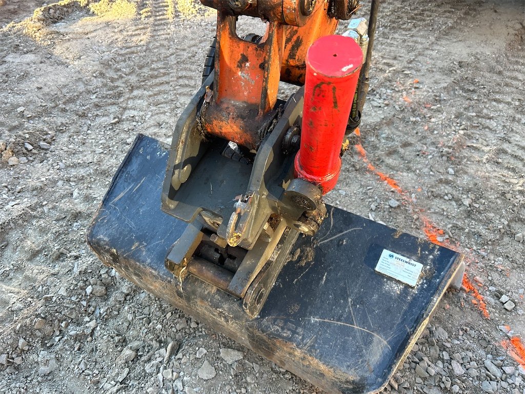 hitachi zx30u 2 – 3t2 – 2 778 h – 2009