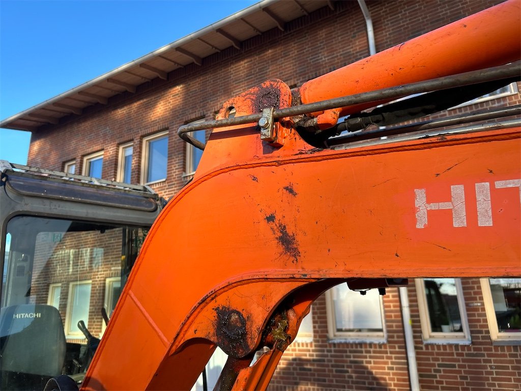 hitachi zx30u 2 – 3t2 – 2 778 h – 2009