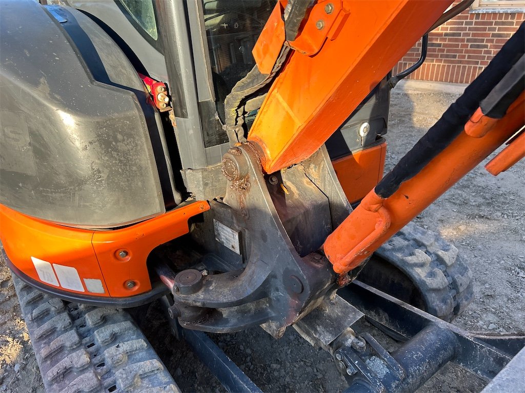 hitachi zx30u 2 – 3t2 – 2 778 h – 2009