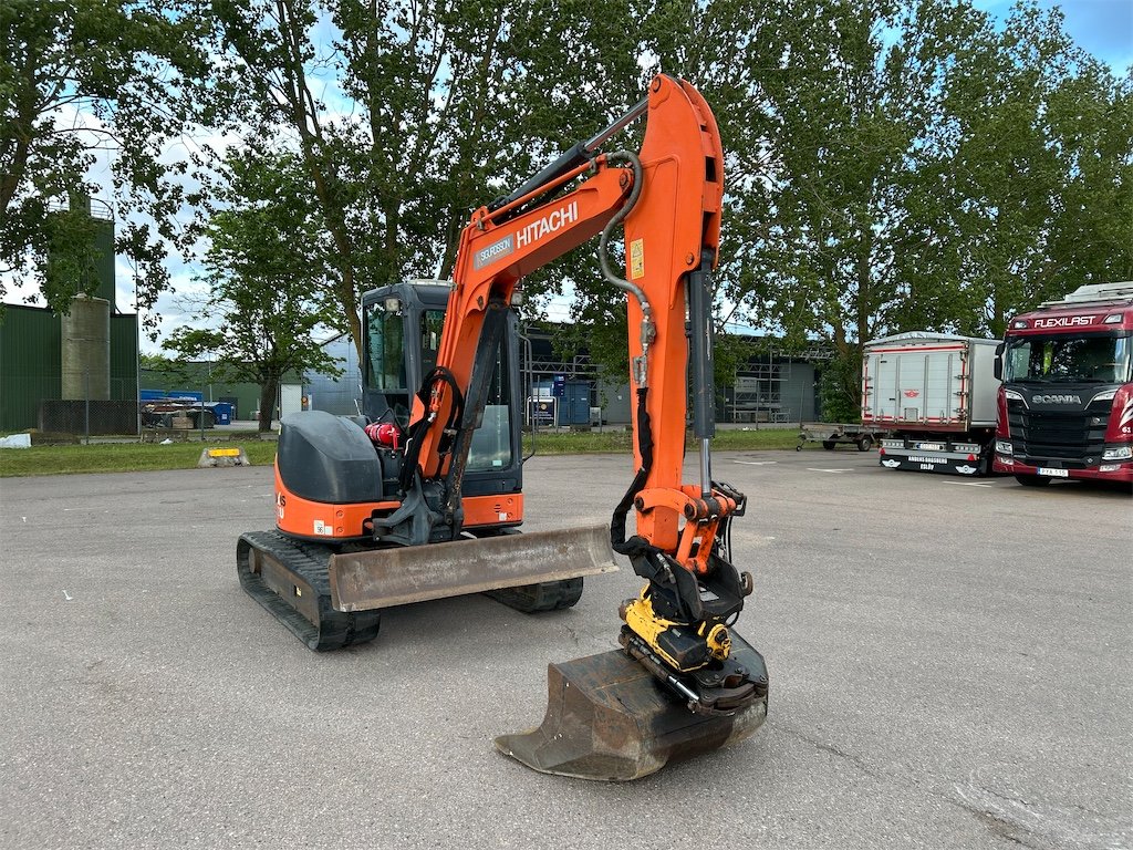 hitachi zx52u 5t5 5 541 h 2010