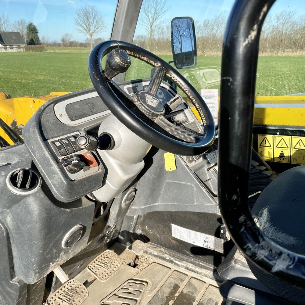 jcb 531 70 – 7 m – 2 179 h – 2010