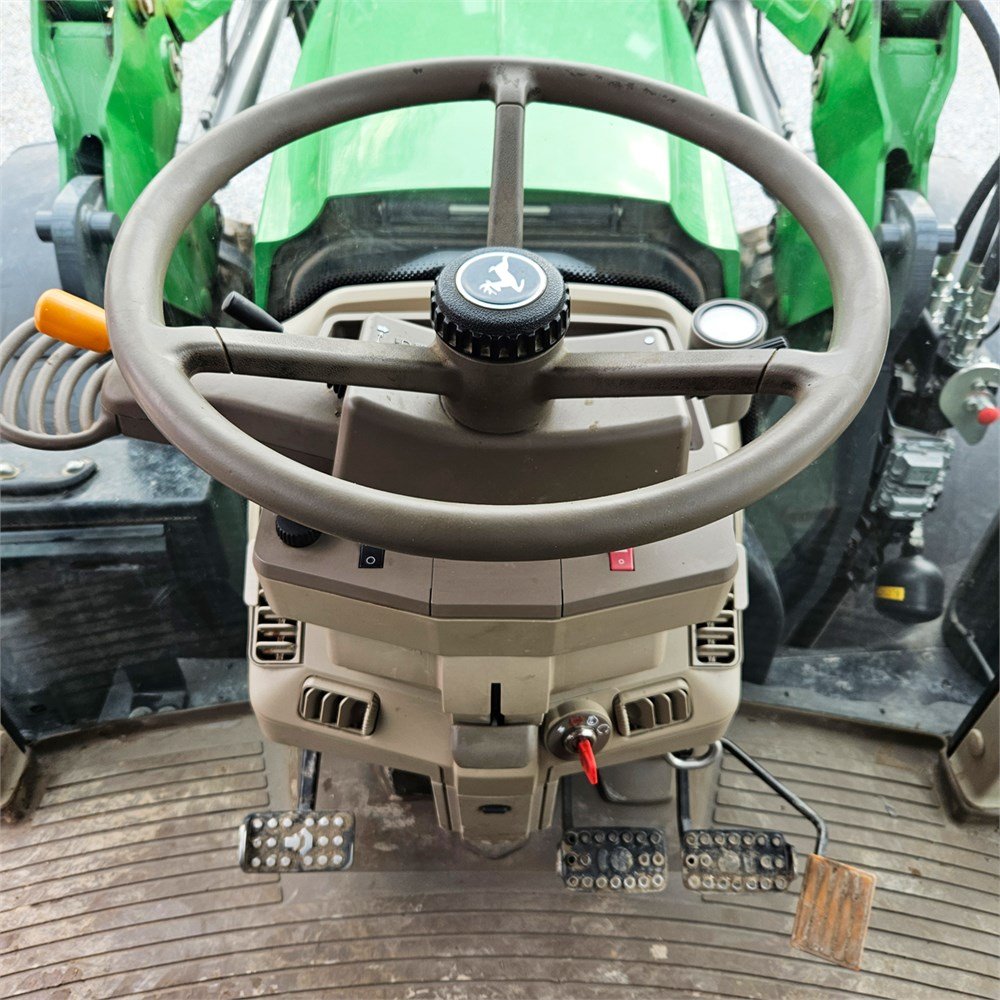 john deere 6155m – 155 ch – 2018 – 2 975 h + chargeur frontal stoltz profil fz 43