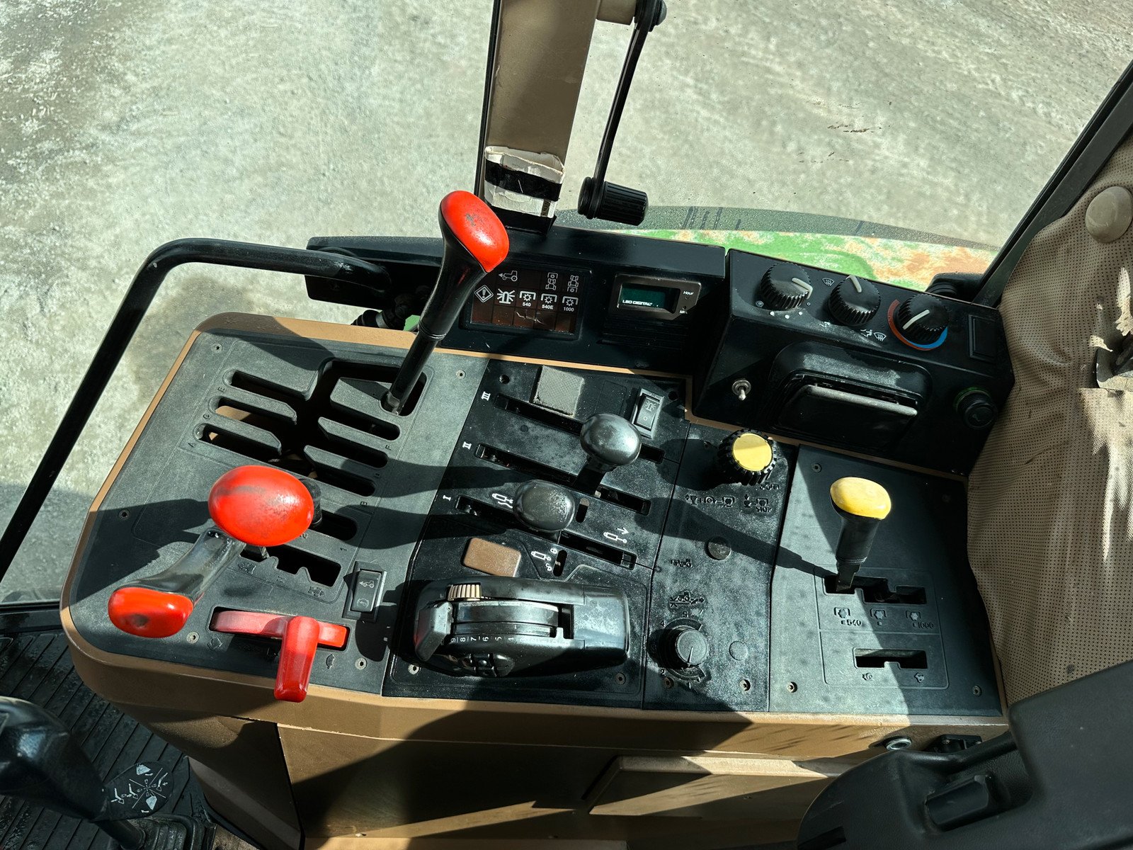 john deere 6300 90 ch 7 600 h 1993