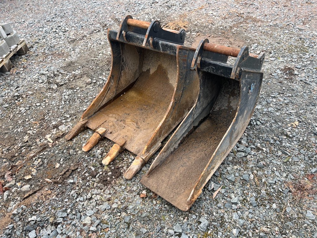 komatsu pc55mr 3 – 5t4 – 4 244 h – 2014