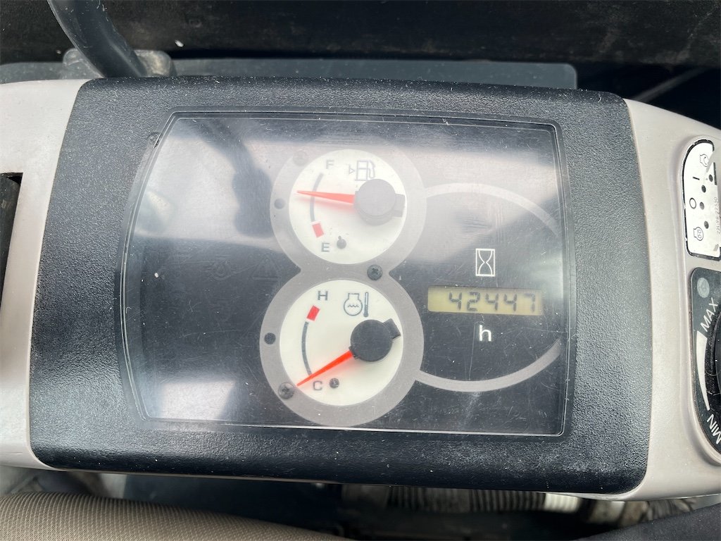 komatsu pc55mr 3 – 5t4 – 4 244 h – 2014