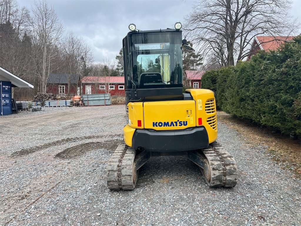 komatsu pc55mr 3 – 5t5 – 4 810 h – 2011