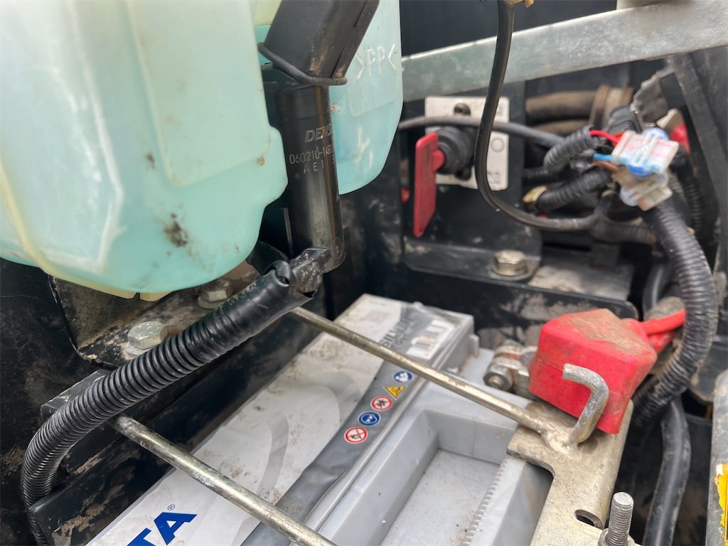 komatsu pc55mr 3 – 5t4 – 4 244 h – 2014