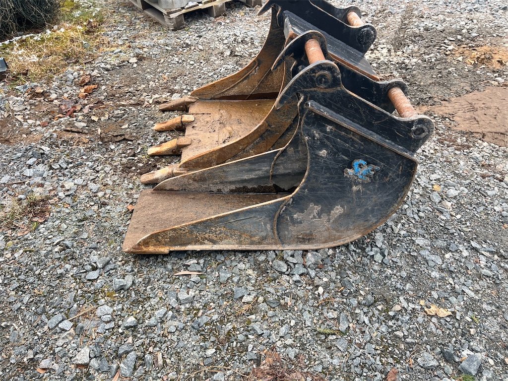 komatsu pc55mr 3 – 5t4 – 4 244 h – 2014