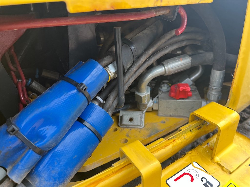 komatsu pc55mr 3 – 5t4 – 4 244 h – 2014