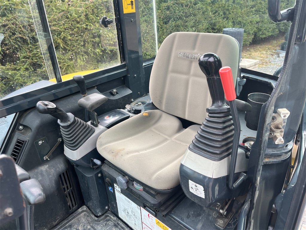 komatsu pc55mr 3 – 5t5 – 4 810 h – 2011