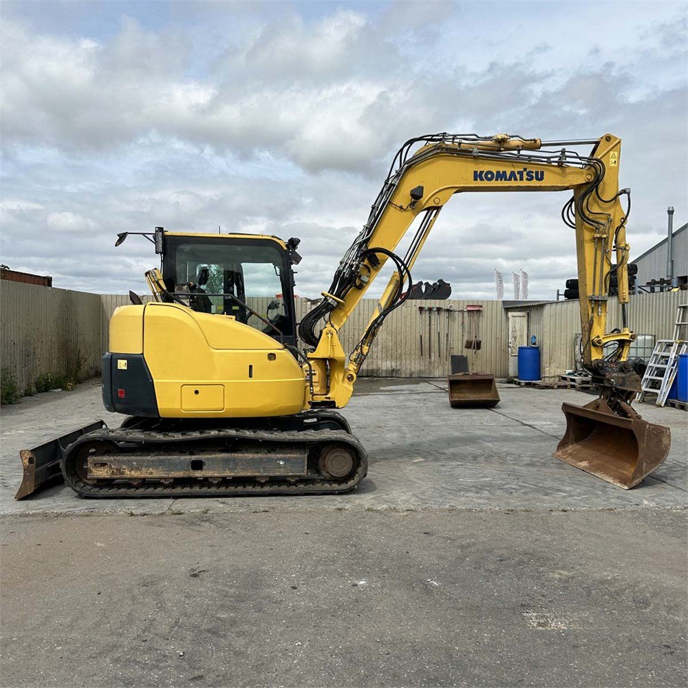 komatsu pc88mr 8 8t8 5 250 h 2014