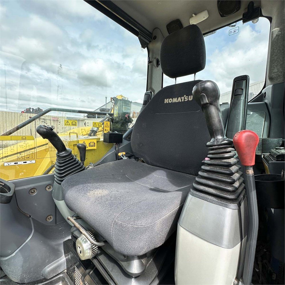 komatsu pc88mr 8 8t8 5 250 h 2014