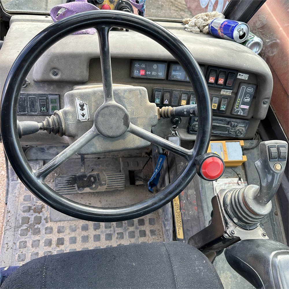 manitou mt 1740 – 17 m – 6 407 h – 2004