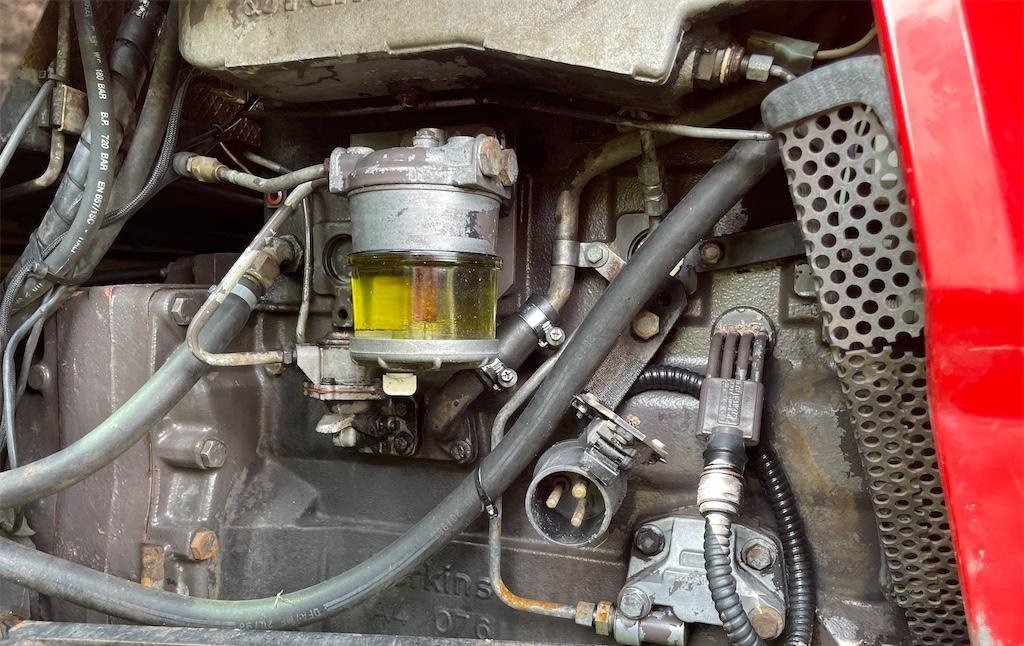 massey ferguson 6150 4wd – 97 ch – 6 437 h – 1998