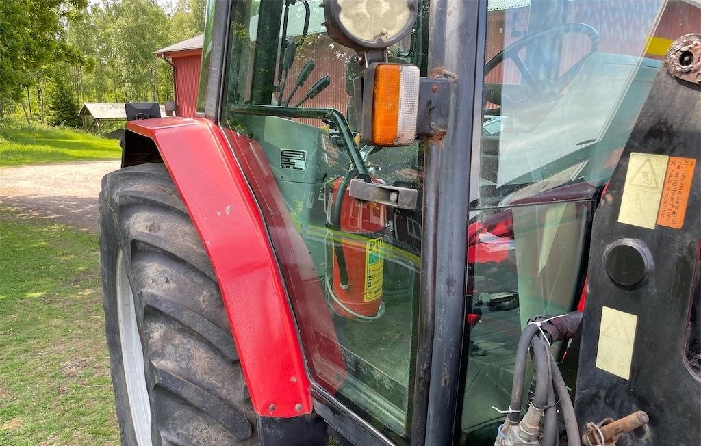 massey ferguson 6150 4wd – 97 ch – 6 437 h – 1998