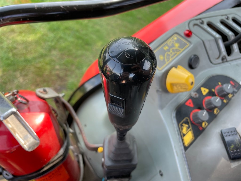 massey ferguson 6150 4wd – 97 ch – 6 437 h – 1998