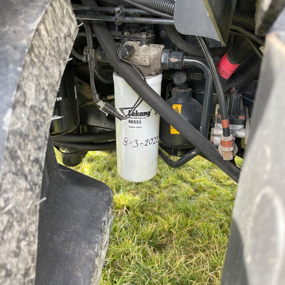 new holland ts100a – 101 ch – 2005 – 4t5 – 6 701 h – chargeur frontal