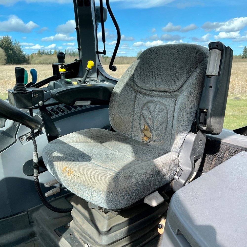 new holland ts100a – 101 ch – 2005 – 4t5 – 6 701 h – chargeur frontal