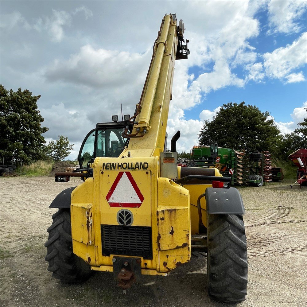 new holland lm 1740 – 17 m – 5 200 h – 2003