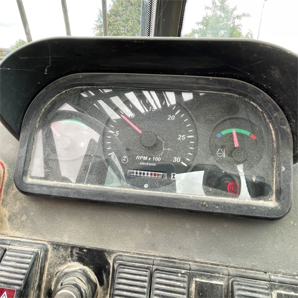 new holland lm 1740 – 17 m – 5 200 h – 2003