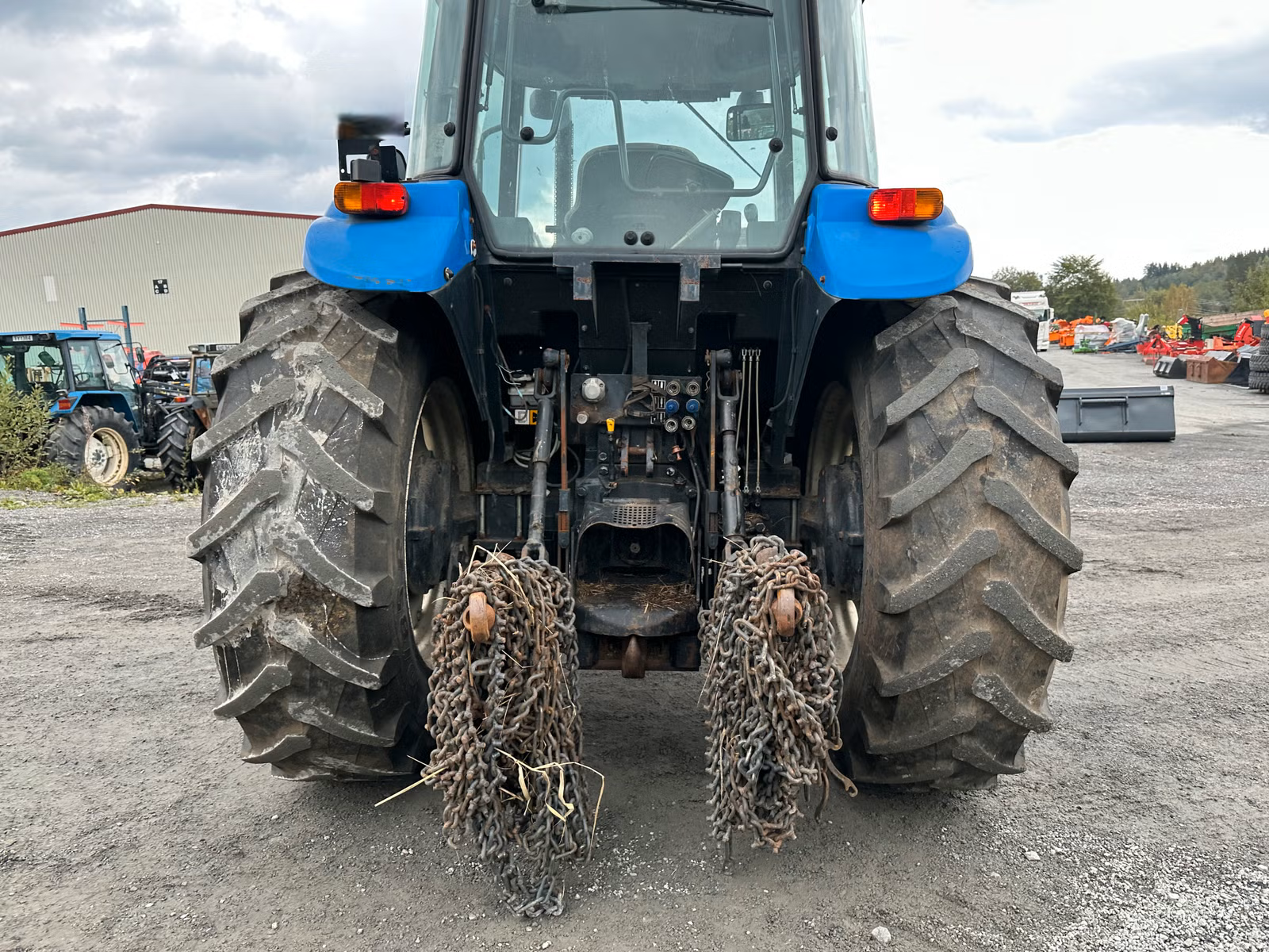 new holland td90d – 89 ch – 2 803 h – 2005