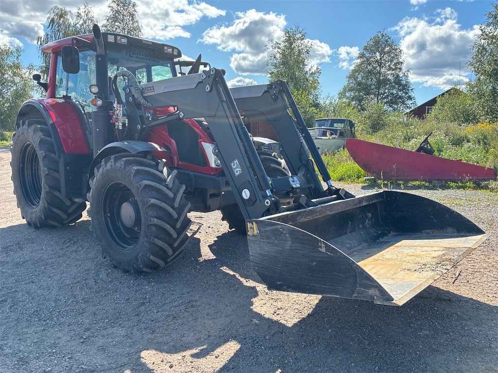 valtra n163 – série n – 117 kw (159 ch) – 2 650 h – 2014