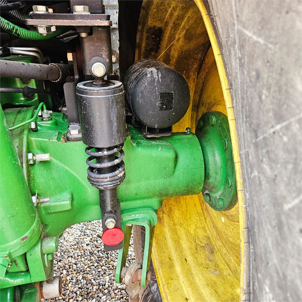 john deere 6155m – 155 ch – 2018 – 2 975 h + chargeur frontal stoltz profil fz 43