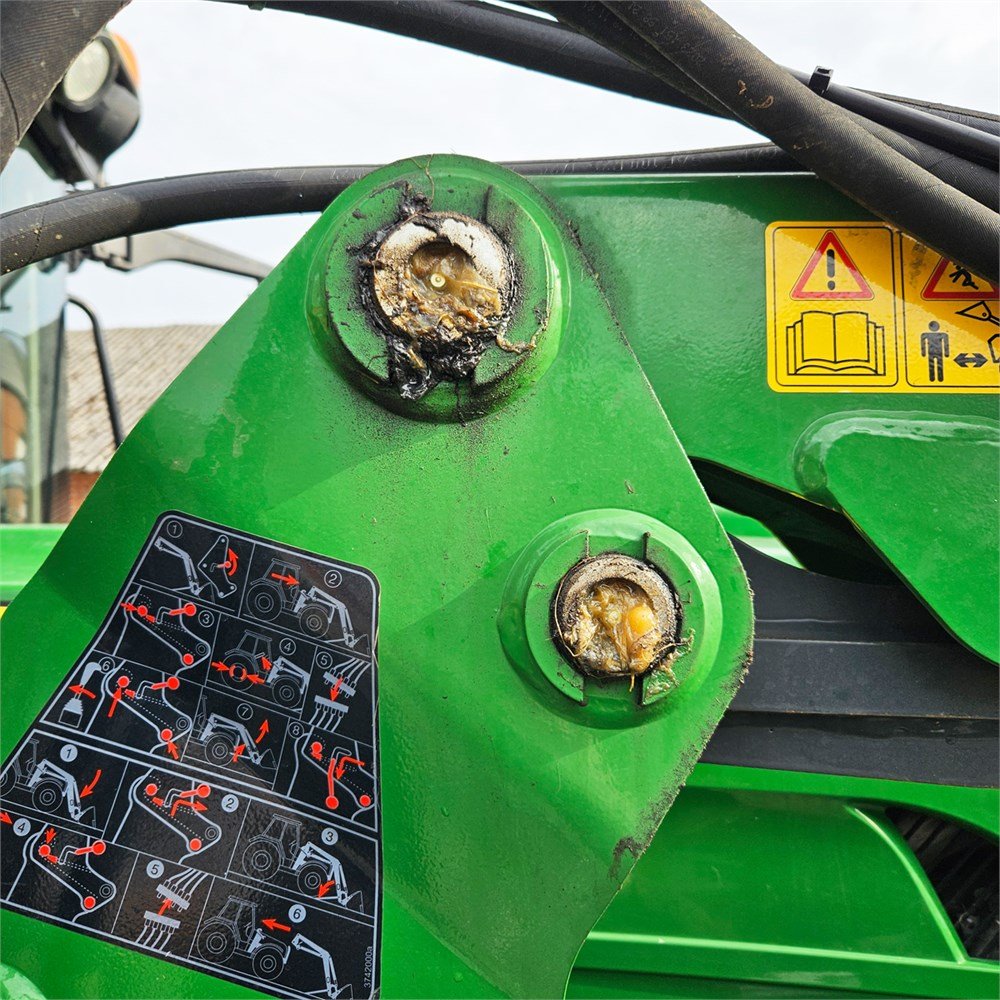 john deere 6155m – 155 ch – 2018 – 2 975 h + chargeur frontal stoltz profil fz 43