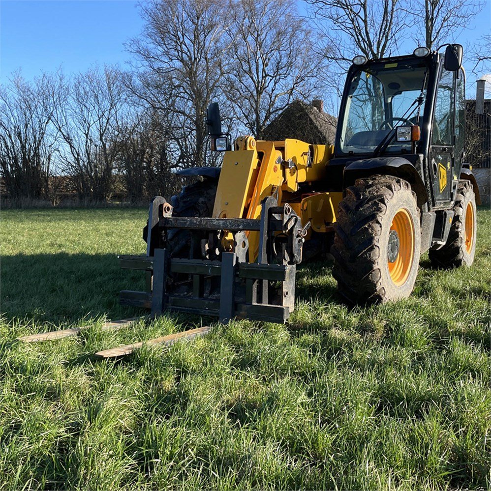 jcb 531 70 – 7 m – 2 179 h – 2010