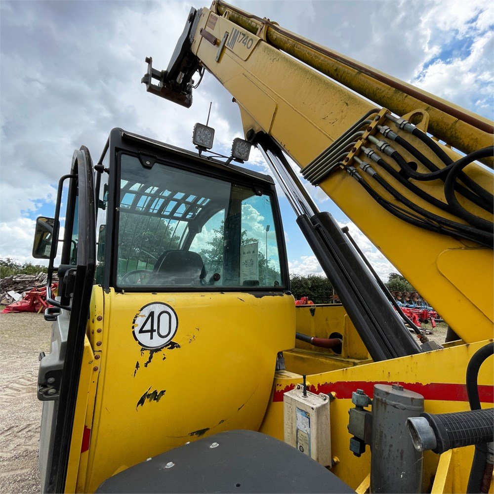 new holland lm 1740 – 17 m – 5 200 h – 2003